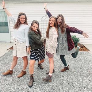 Meet your Posher, Bailey